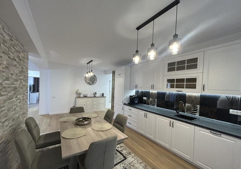 Apartament cu 3 camere decomandat, mobilat în Chitila