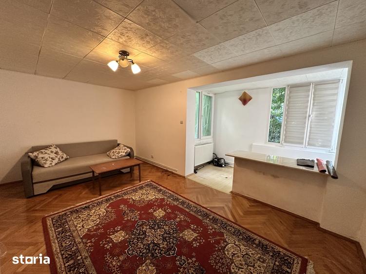 Apartament cu 4 camere în Tudor Vladimirescu