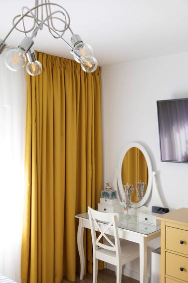 Apartament cu 4 camere decomandat în Decebal