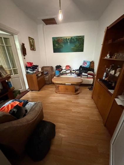 Casă cu 2 camere în Central
