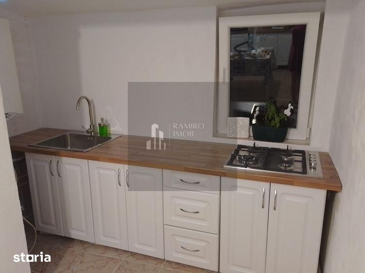 Casă cu 2 camere cu Teren 300 Mp în Rahova