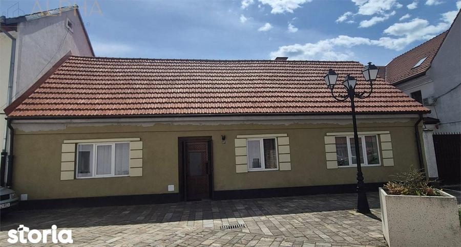 Casă cu 5 camere cu Teren 316 Mp în Ultracentral