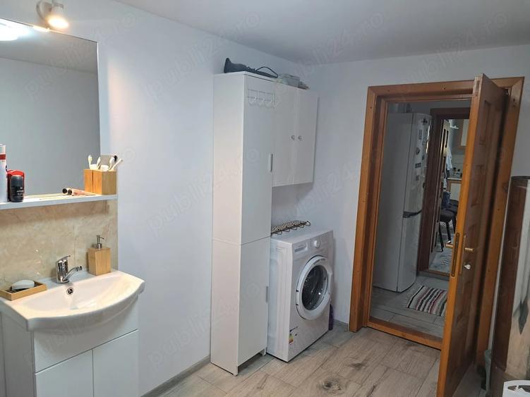 Casă cu 2 camere cu Teren 900 Mp în Preutești