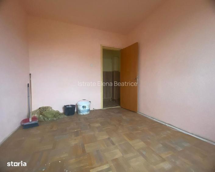 Vanzare apartament cu 3 camere in Micro 6 zona cautata din Targoviste