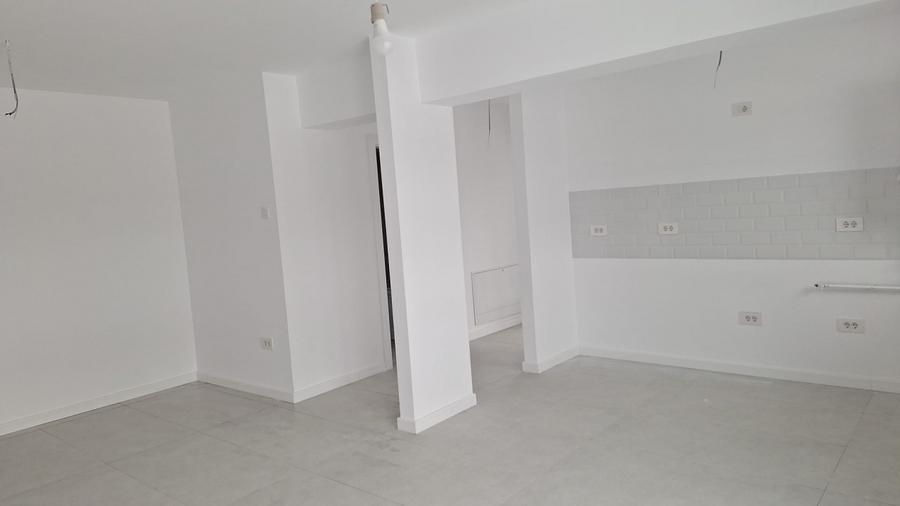 Apartament cu 3 camere decomandat în Galata