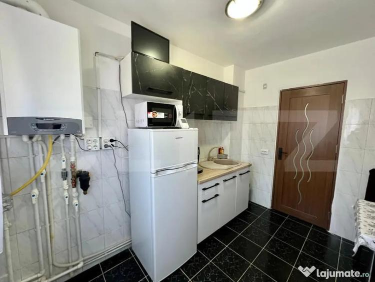 Apartament cu 2 camere semidecomandat în Central