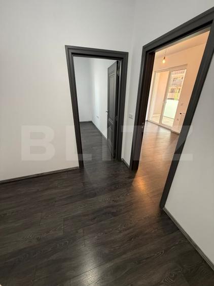 Apartament cu 3 camere decomandat, mobilat în Sud