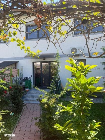 Casă cu 3 camere cu Teren 140 Mp în Calea București