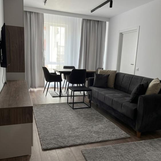 Apartament cu 2 camere semidecomandat, mobilat în Florești