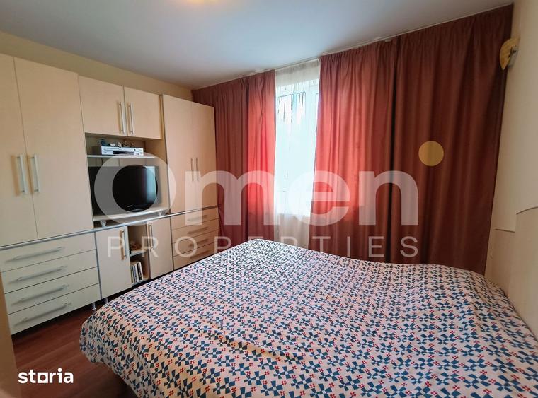 Apartament cu 2 camere decomandat, mobilat în Republicii
