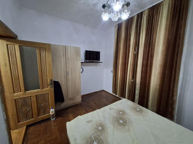Apartament cu 2 camere decomandat în Vidra