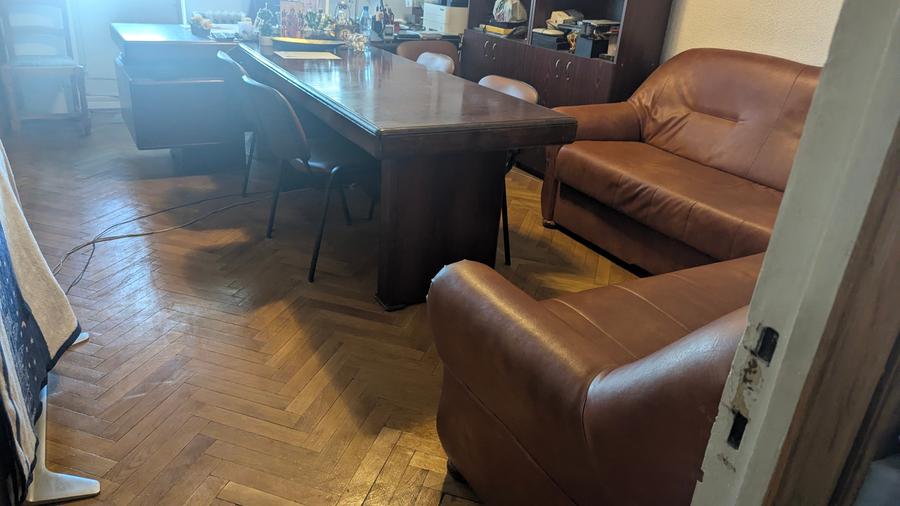 Apartament cu 4 camere decomandat în Mihai Bravu