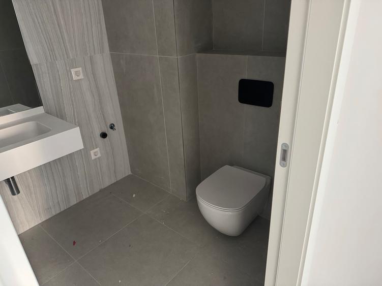 Apartament cu 2 camere decomandat în Pipera