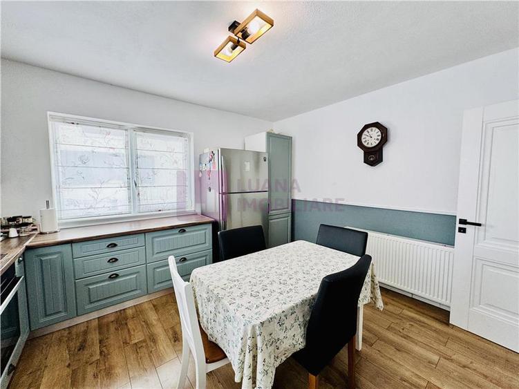 Duplex cu 4 camere cu Canalizare în Daia