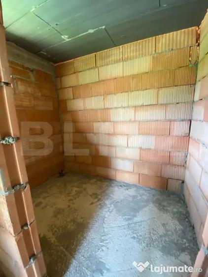 Casă cu 3 camere cu Teren 800 Mp în Centura