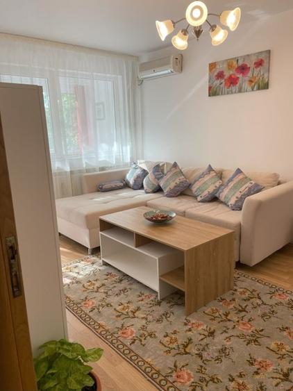 Apartament cu 2 camere semidecomandat în Dristor