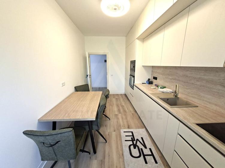 Apartament cu 3 camere decomandat, mobilat în Șelimbăr