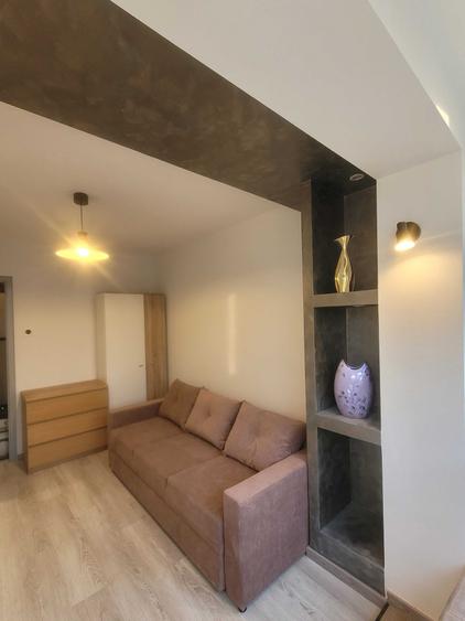 Apartament cu 2 camere decomandat în Exterior Vest