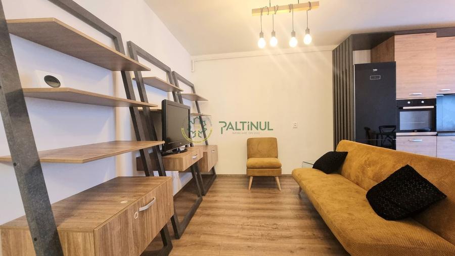 Apartament cu 3 camere decomandat, mobilat în Central