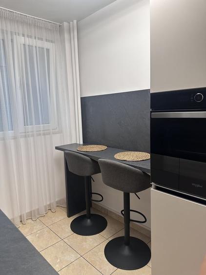 Apartament cu 2 camere semidecomandat în Basarabia