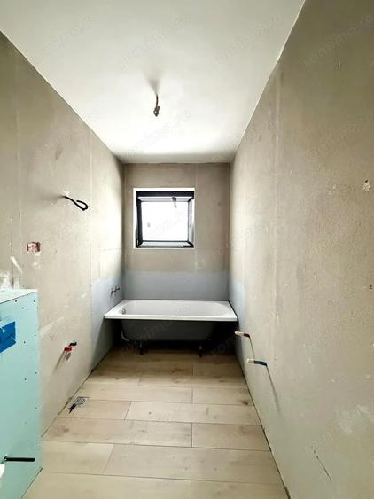 Apartament cu 2 camere decomandat în Plopi