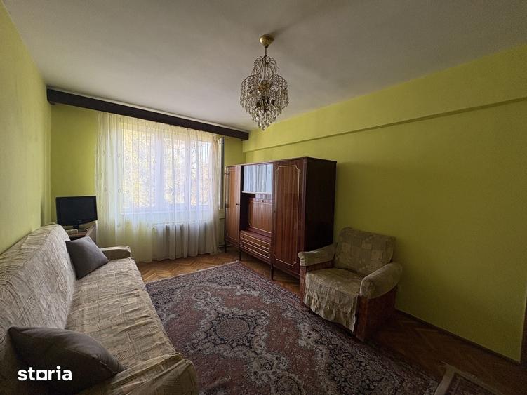 Apartament cu 3 camere în Iosia