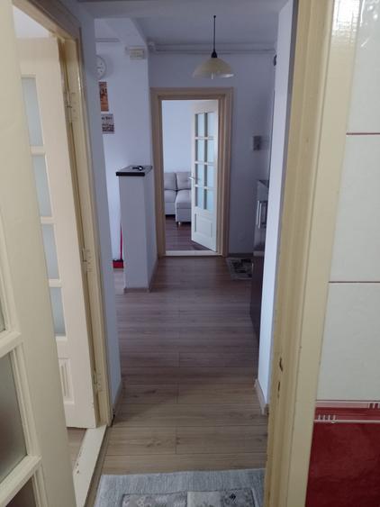 Apartament cu 2 camere decomandat în Românești