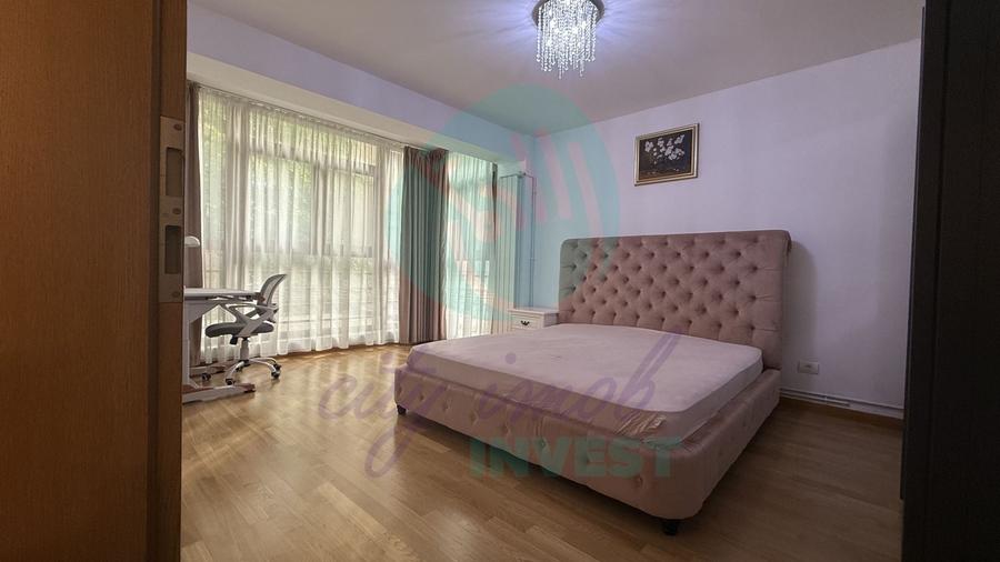 Apartament cu 3 camere semidecomandat, mobilat în Kiseleff