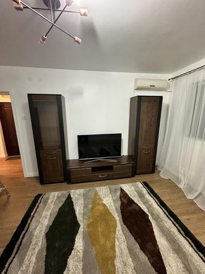 Apartament cu 3 camere decomandat în Tătărași