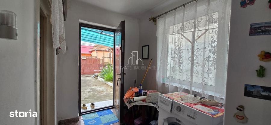 Casă cu 3 camere cu Teren 670 Mp în Albești