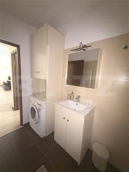 Apartament cu 2 camere semidecomandat, mobilat în Florești
