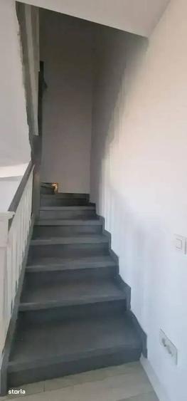 Apartament cu 4 camere în Virtuții