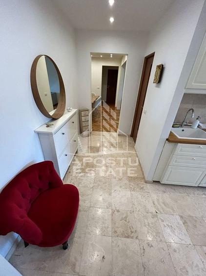 Apartament cu 3 camere decomandat, mobilat în Take Ionescu