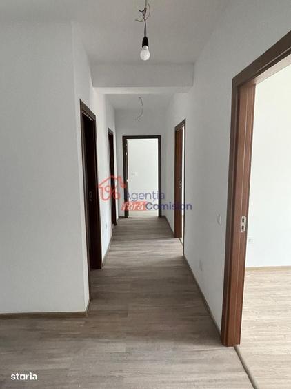 Apartament cu 4 camere decomandat în Păcurari