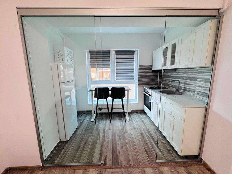 Apartament cu 2 camere decomandat în Runcu