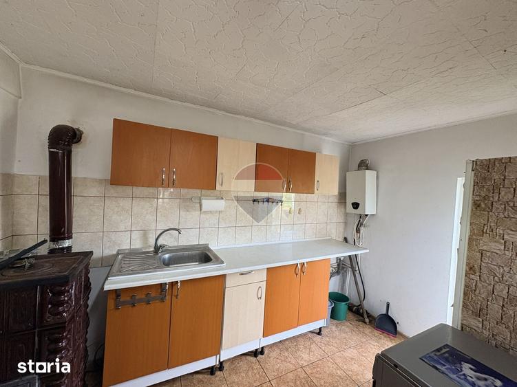 Casă cu 2 camere cu Teren 484 Mp în Ciocănești
