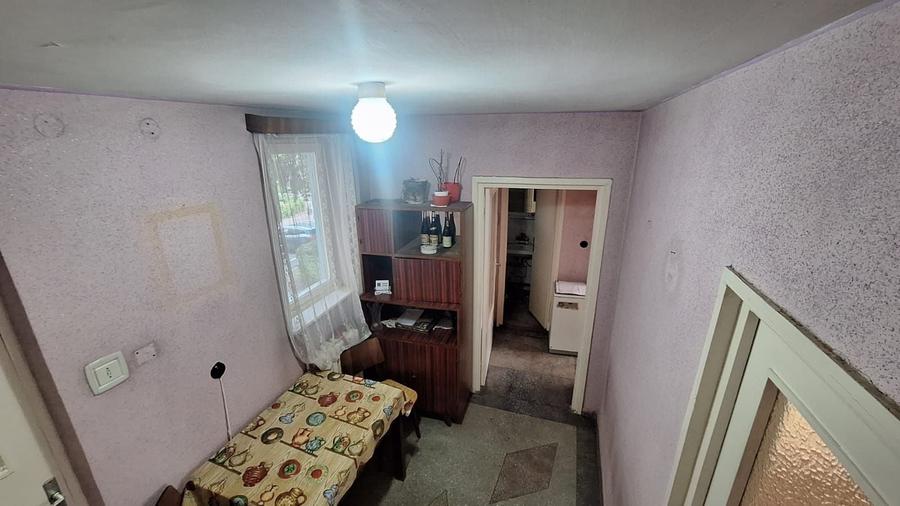 Apartament cu 3 camere decomandat în Decebal
