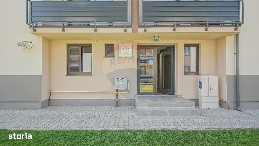 Apartament cu 3 camere în Tractorul