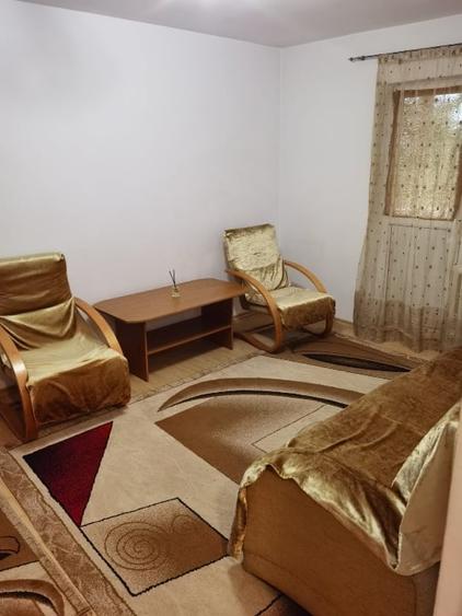 Apartament cu 2 camere decomandat, mobilat în Central