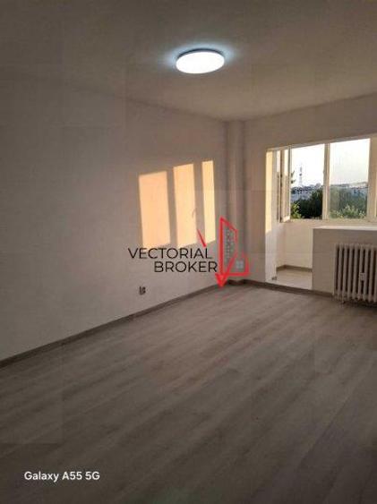 Garsonieră semidecomandată în Vitan