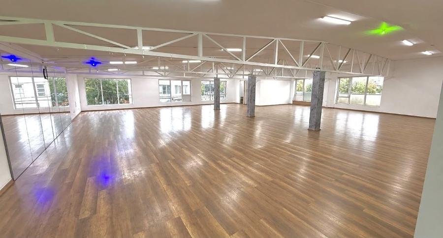 Spațiu comercial, de 260 mp, în Mihai Bravu