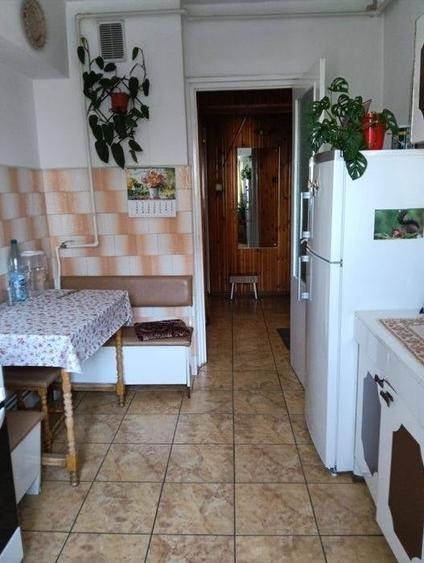 Apartament cu 2 camere decomandate, confort I, 54mp, etaj intermediar, finisat, mobilat si utilat, z - 3