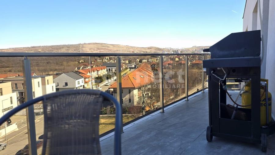 Apartament cu 2 camere semidecomandat în Borhanci
