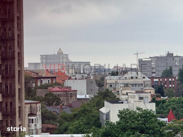 Apartament cu 4 camere decomandat în Titan