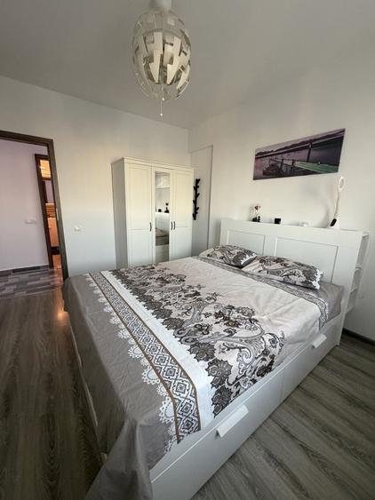 Apartament cu 2 camere decomandat în Păcii