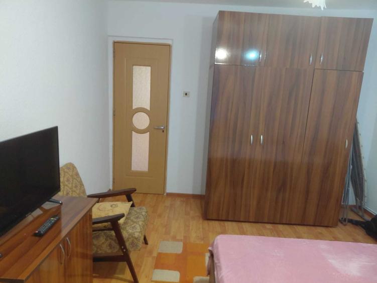 Inchiriez apartament 2 camere-Craiova-cartier 1 Mai , tel.0740828150 - 10