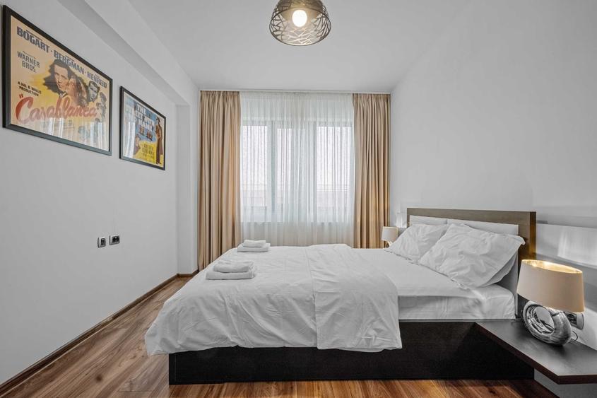 Apartament cu 4 camere decomandat în Central