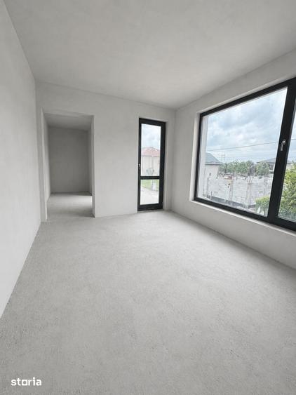Casă cu 4 camere cu Teren 225 Mp în Berceni