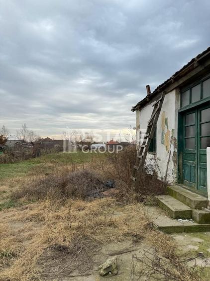 Casă individuală cu 3 camere cu Canalizare în Sânandrei