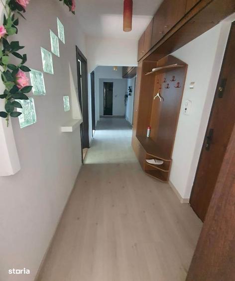 Apartament cu 3 camere decomandat în Gării